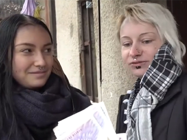 Czech Streets 127 – ségry Šarlota a Tereza ve trojce za peníze