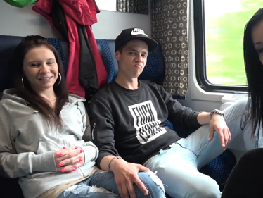 Full České porno Czech Couples, ostrá čtyřka ve vlaku