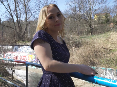 Rychlý prachy – Chrystal Sinn je pěkná nezbednice