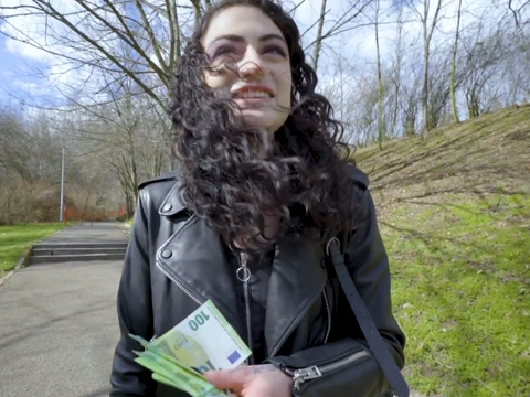 Rychlý Prachy – Lydia Black odhalí svou kundičku