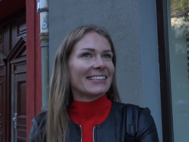 Český Karavan – pokusí se svést české dívky, podaří se mu to a užije si to