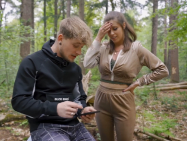 Holandský pár si v lese naplno užije vášnivý okamžik